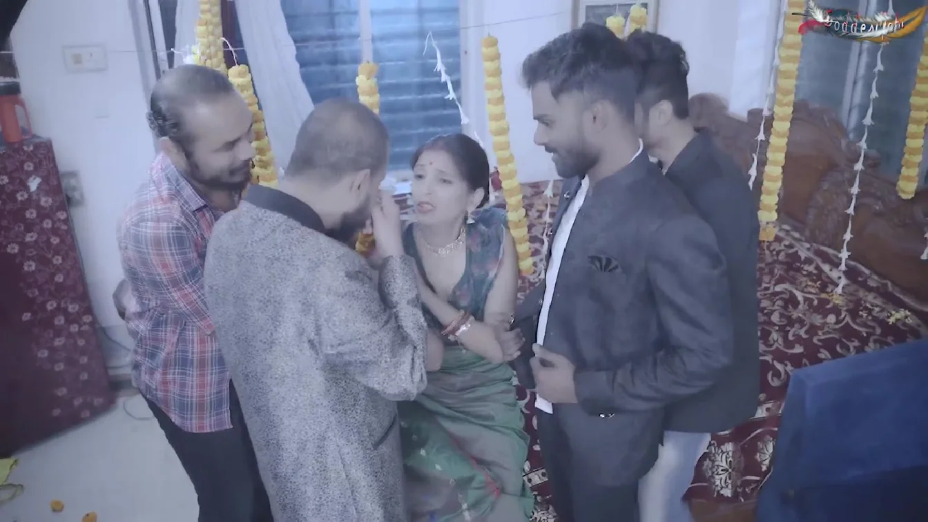 MARRIED BHABHI GoddesMahi